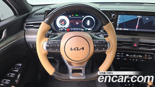 Kia K5 2023 — photo 19
