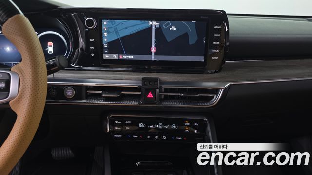 Kia K5 2023 — photo 20