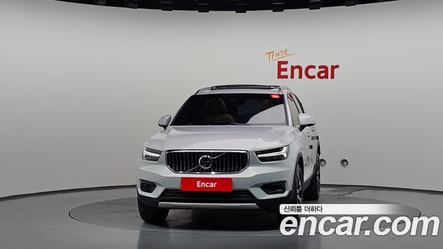 Volvo XC40 2022 — photo 3