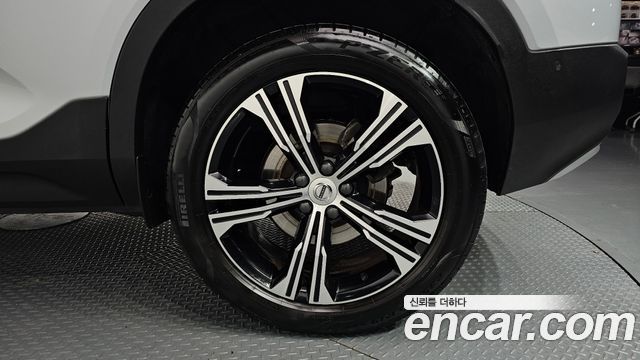 Volvo XC40 2022 — photo 7