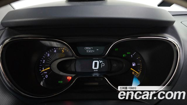 Renault Korea QM3 2015 — photo 11