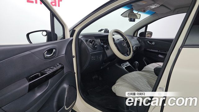 Renault Korea QM3 2015 — photo 13