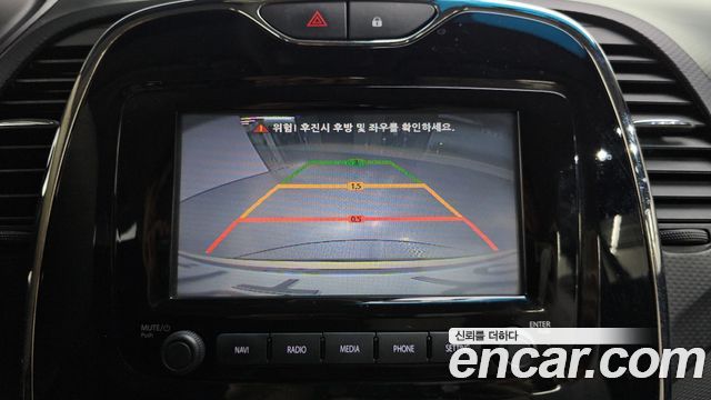 Renault Korea QM3 2015 — photo 21