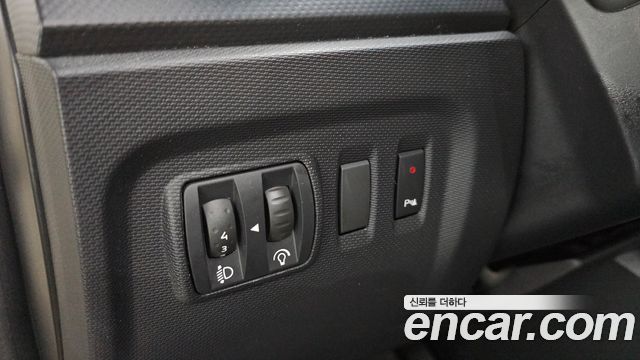 Renault Korea QM3 2015 — photo 23