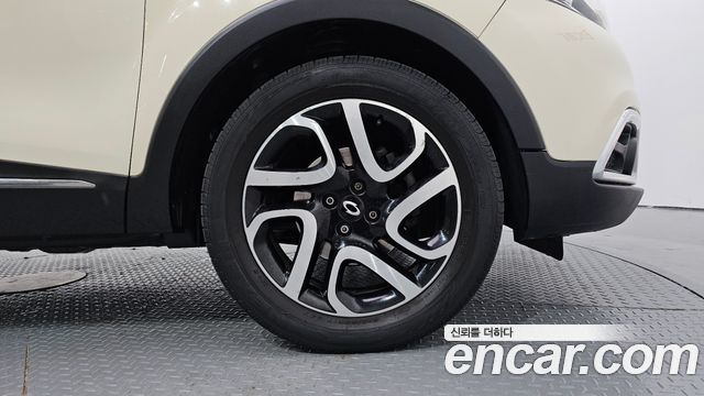 Renault Korea QM3 2015 — photo 7