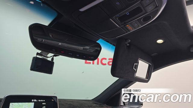 Genesis G70 2018 — photo 25
