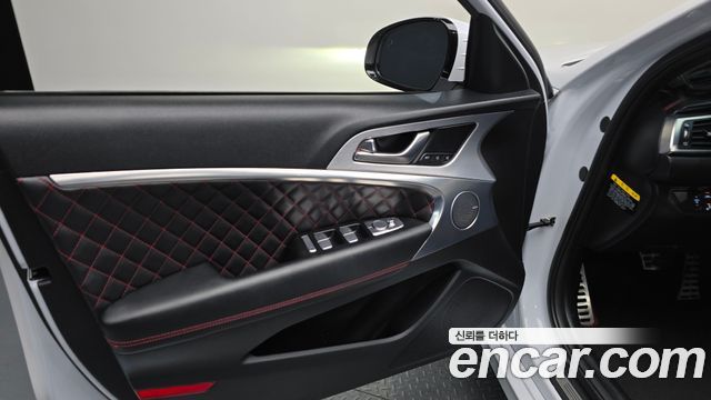 Genesis G70 2018 — photo 14