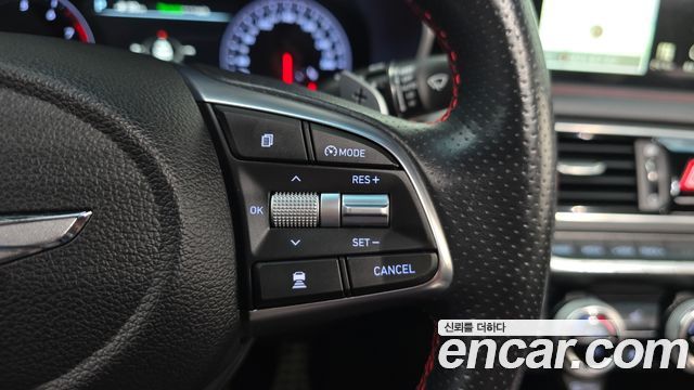 Genesis G70 2018 — photo 28