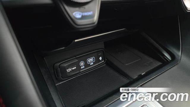 Genesis G70 2018 — photo 31