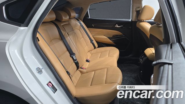 Kia K7 2020 — photo 17