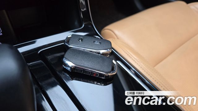 Kia K7 2020 — photo 23
