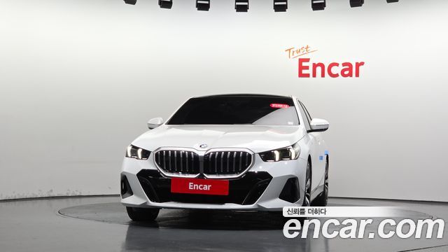 BMW 5-Series 2024 — photo 3