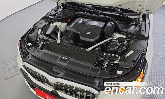 BMW 5-Series 2024 — photo 6