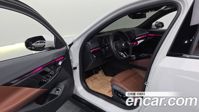 BMW 5-Series 2024 — photo 13