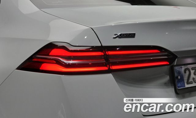 BMW 5-Series 2024 — photo 9