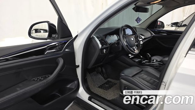 BMW X3 2018 — photo 13