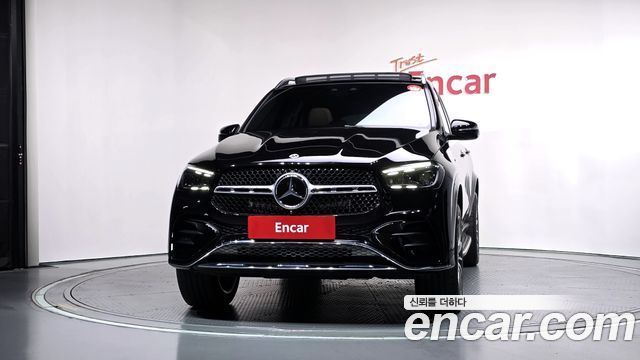 Mercedes-Benz GLE-Class 2025 — photo 3