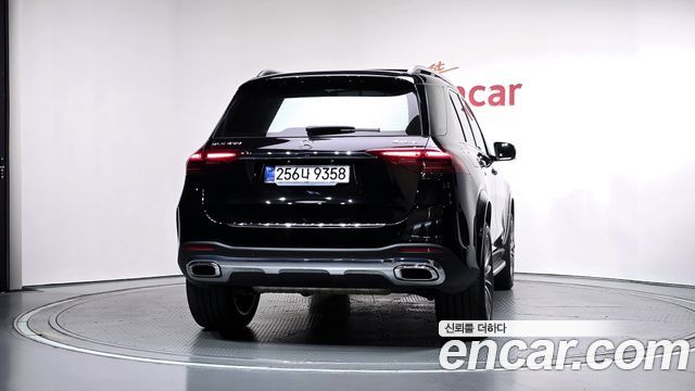 Mercedes-Benz GLE-Class 2025 — photo 4