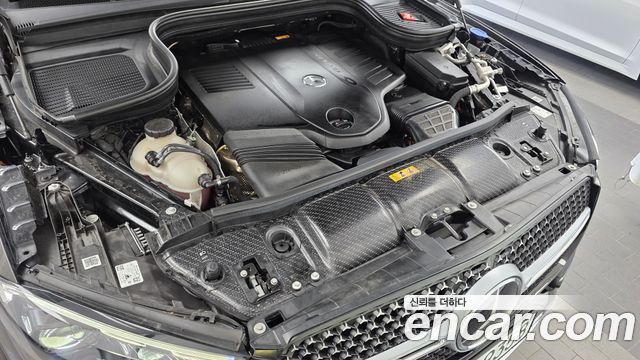Mercedes-Benz GLE-Class 2025 — photo 6