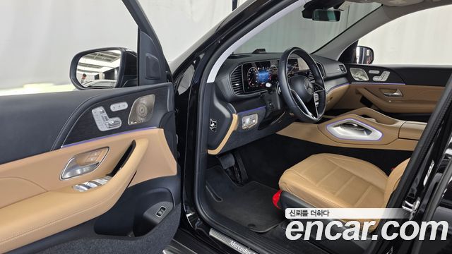 Mercedes-Benz GLE-Class 2025 — photo 10