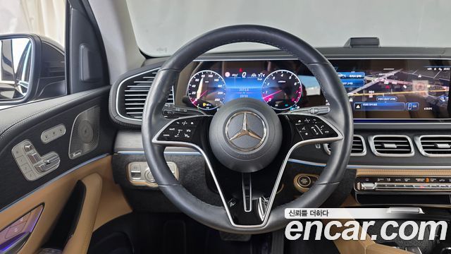 Mercedes-Benz GLE-Class 2025 — photo 13