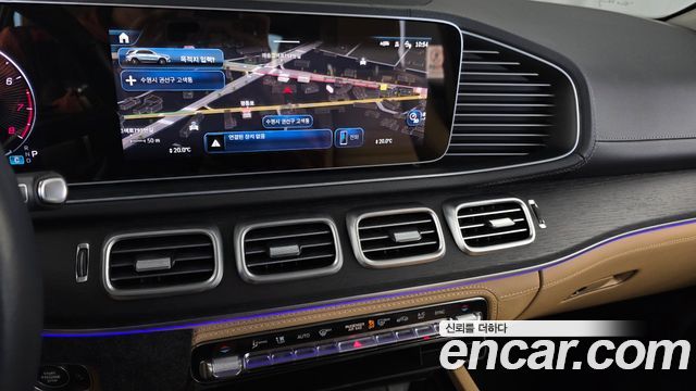 Mercedes-Benz GLE-Class 2025 — photo 14