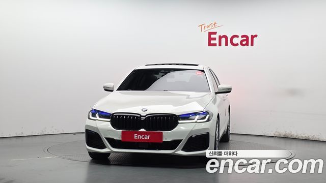 BMW 5-Series 2018 — photo 3