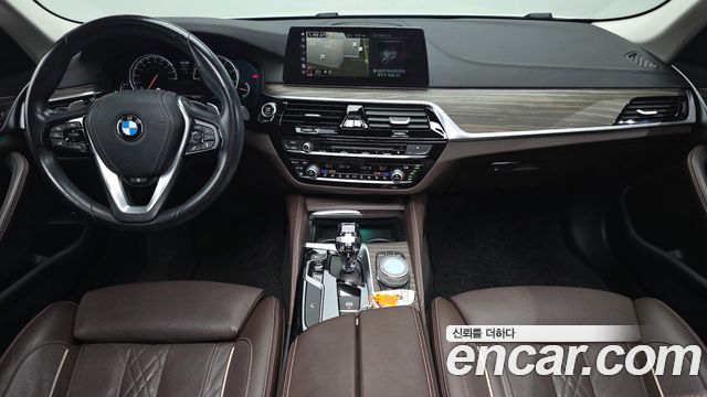 BMW 5-Series 2018 — photo 7