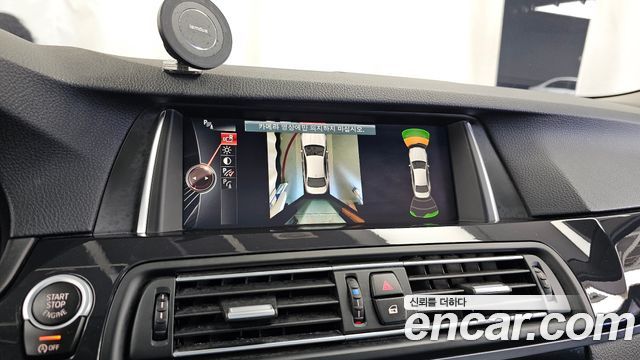 BMW 5-Series 2016 — photo 15