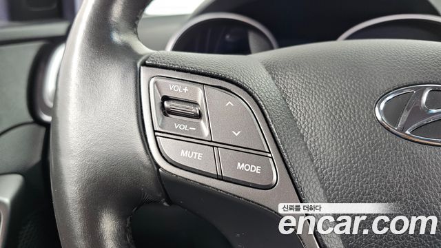 Hyundai Santafe 2013 — photo 35