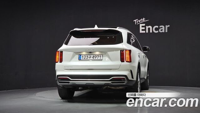 Kia Sorento 2023 — photo 4
