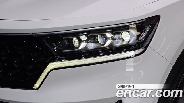 Kia Sorento 2023 — photo 8