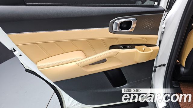 Kia Sorento 2023 — photo 15