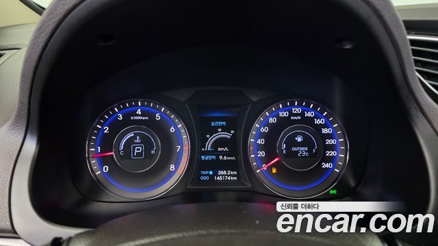 Hyundai i40 2014 — photo 11