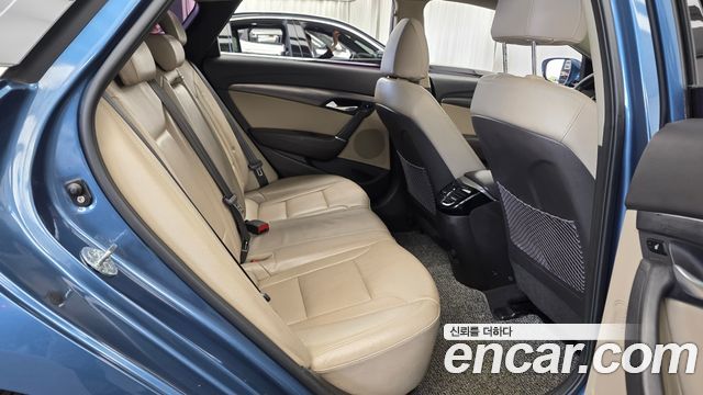 Hyundai i40 2014 — photo 17