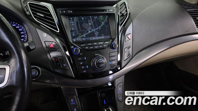 Hyundai i40 2014 — photo 19
