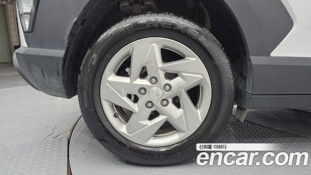 Hyundai Kona 2023 — photo 5