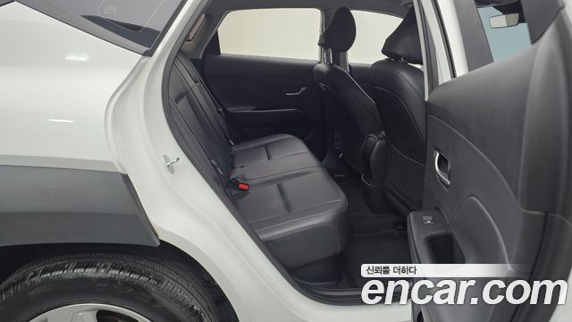 Hyundai Kona 2023 — photo 12