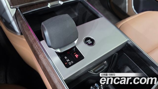 Land Rover Range Rover 2024 — photo 9