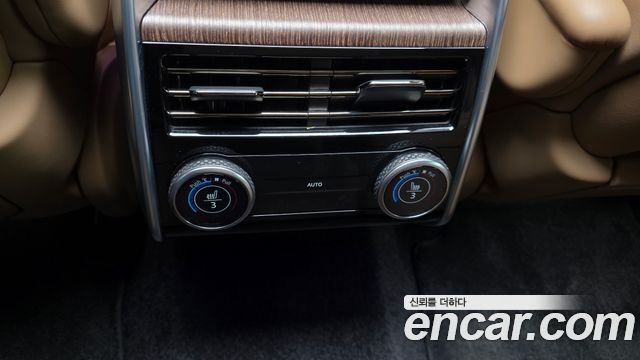 Land Rover Range Rover 2024 — photo 16
