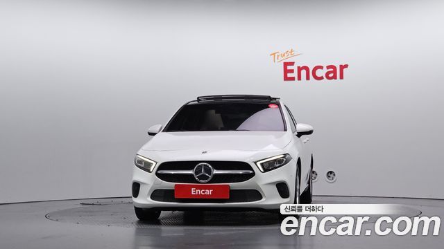 Mercedes-Benz A-Class 2019 — photo 3