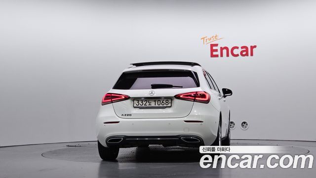 Mercedes-Benz A-Class 2019 — photo 4