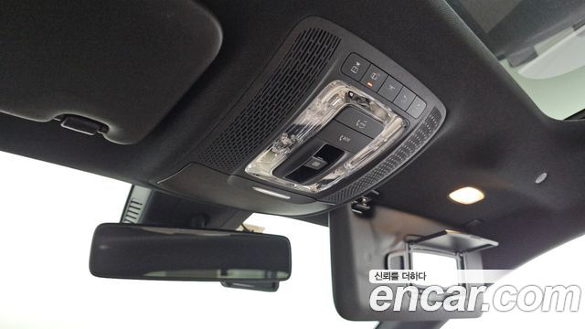 Mercedes-Benz A-Class 2019 — photo 27