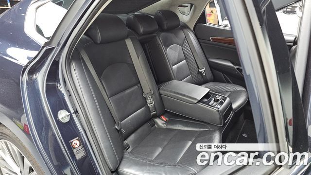 Kia K7 2017 — photo 17