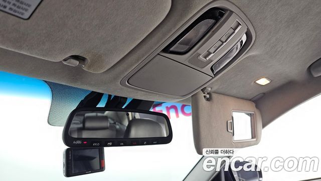 Kia K7 2017 — photo 26