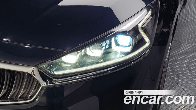 Kia K7 2017 — photo 8