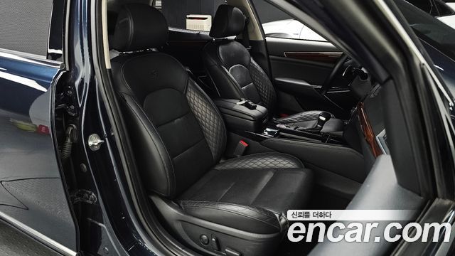Kia K7 2017 — photo 16