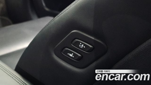 Kia K7 2017 — photo 27