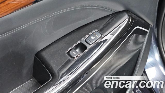 Kia K7 2017 — photo 29