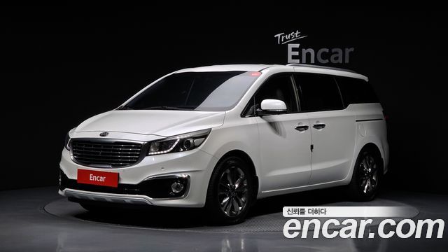 Kia Canival 2015 — photo 1